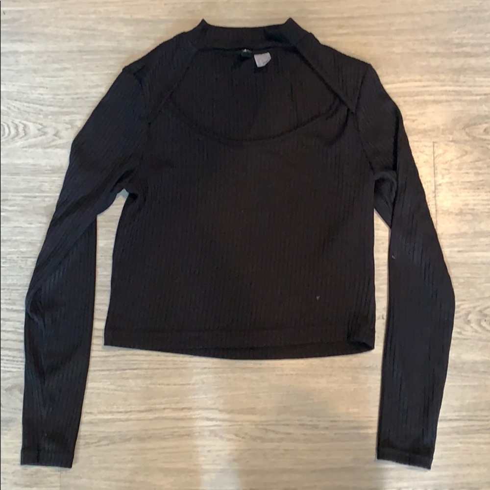 H&M BLACK CUT OUT NECK WITH CHOCKER LONG SLEEVE